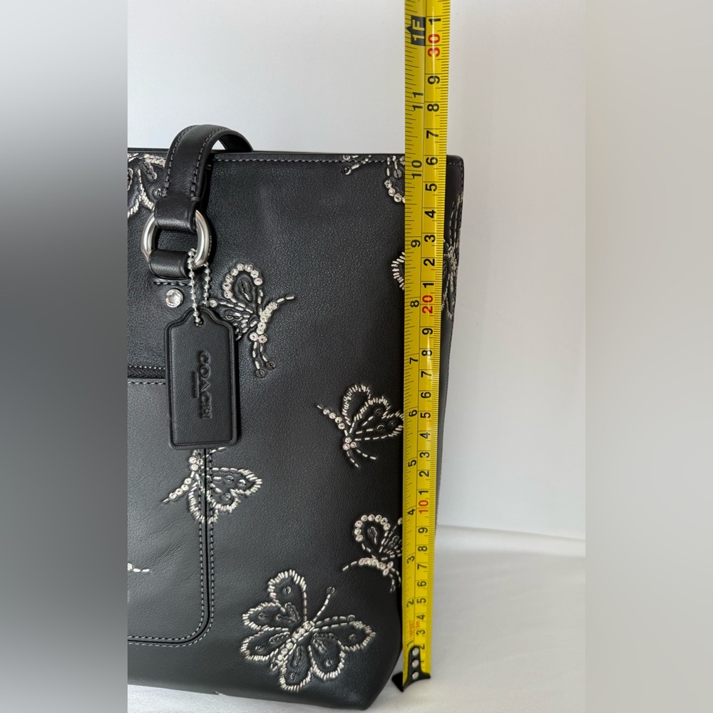 NWT Coach Station shoulder bag 
Butterfly Print Black/Silver styled with scarf - Picture 15 of 16